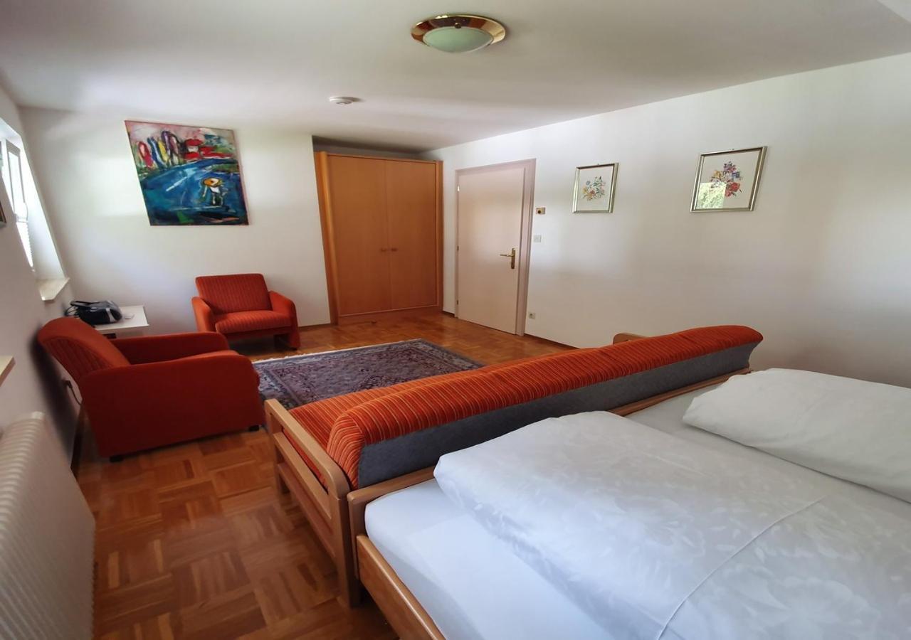 Haus Kraller-Urlaub Mit Seeblick Millstatt Eksteriør bilde
